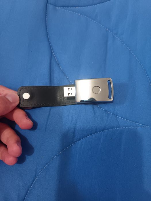 Pen USB segurança rodoviária ( Portes grátis+ oferta brindes)