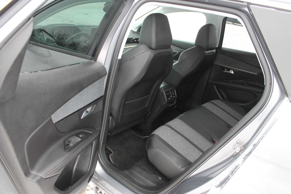 3008*1.6HDI*Automat*Bezwypadkowy*Serwisowany*Full Led*NAVI*Kamera*PDC*