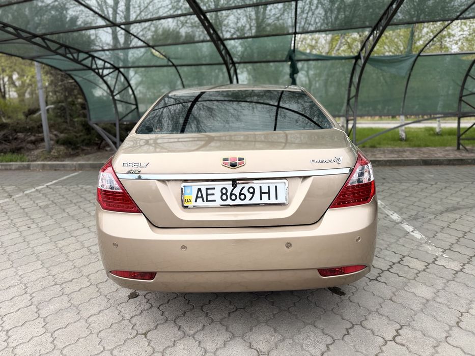 Geely Emgrand EC7 2013 год 1.8 ( 123.000 пробега ) не крашен