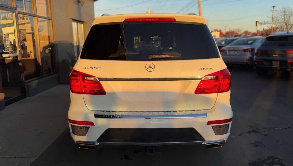 Mercedes-Benz GL-Class GL 550 4MATIC      2015