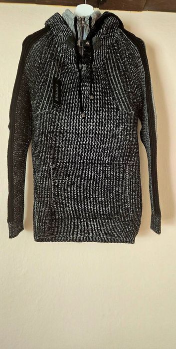 Sweter męski z wełny