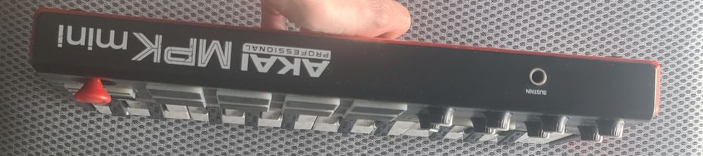 Teclado MIDI Keyboard AKAI MPK mini