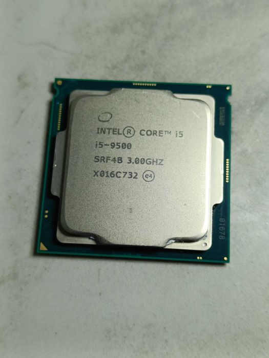 Процесор Intel Core i5-9500 - 6 ядер - 4.4ГГц - LGA1151 - з графікою!