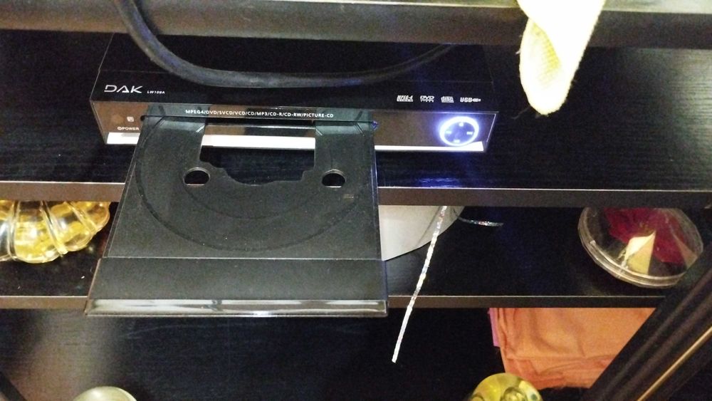 DAK DVD Player64740590335874121