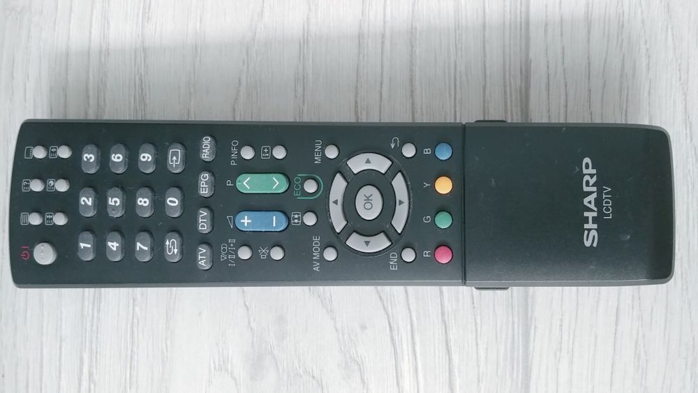 Piloty Sharp i Philips do smart tv