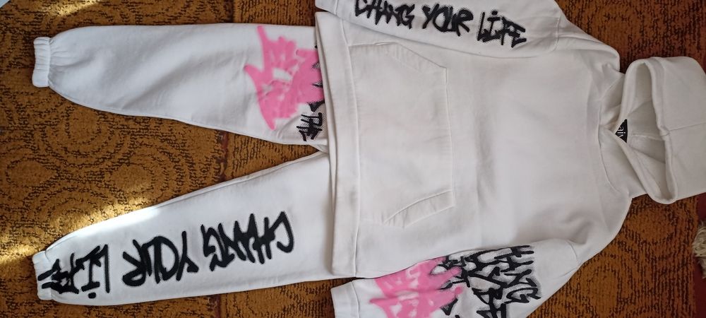 Стильний костюм на флісі для дівчинки 152см білий