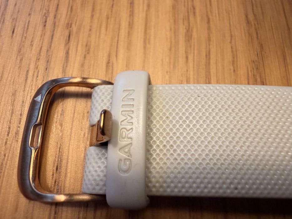 Garmin Vivomove Style
