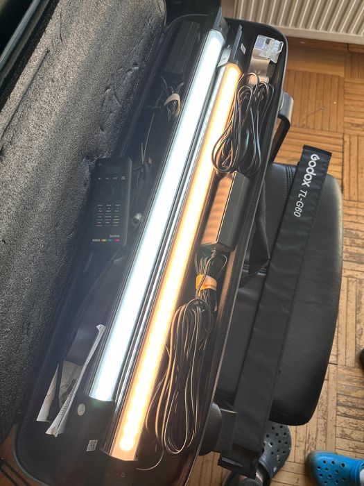 Lampy studyjne Godox TL60 Tuba Świetlna + dwa statywy Sachtler z głowicami.