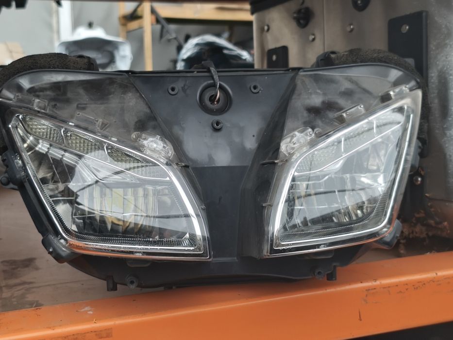 Yamaha Tracer 900 GT MT 09 reflektor lampa przednia 2019