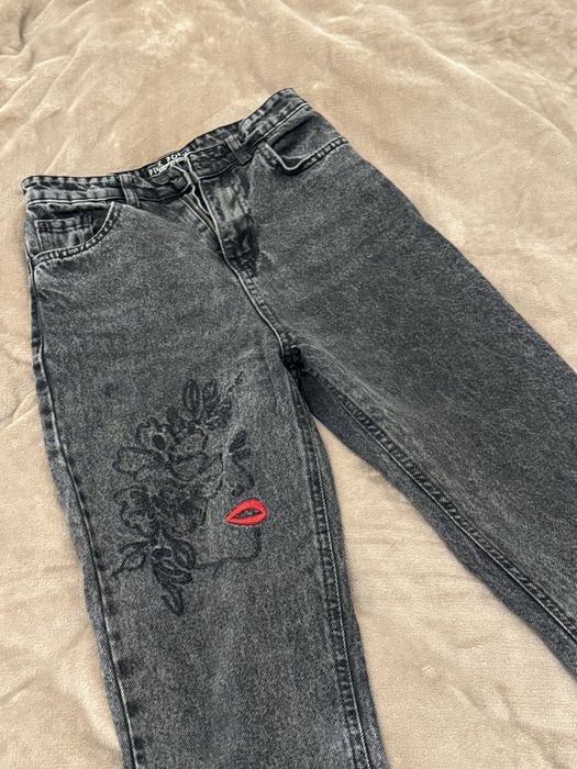 Чорні джинси МОМ