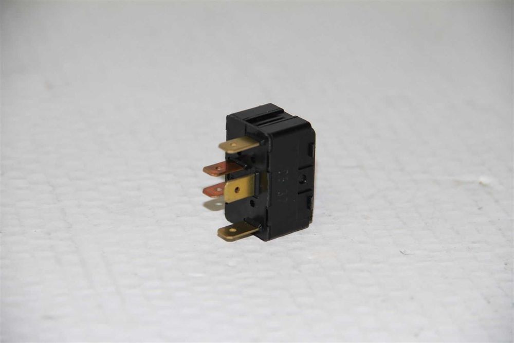 6 Botões elevador vidro Audi (para despachar)