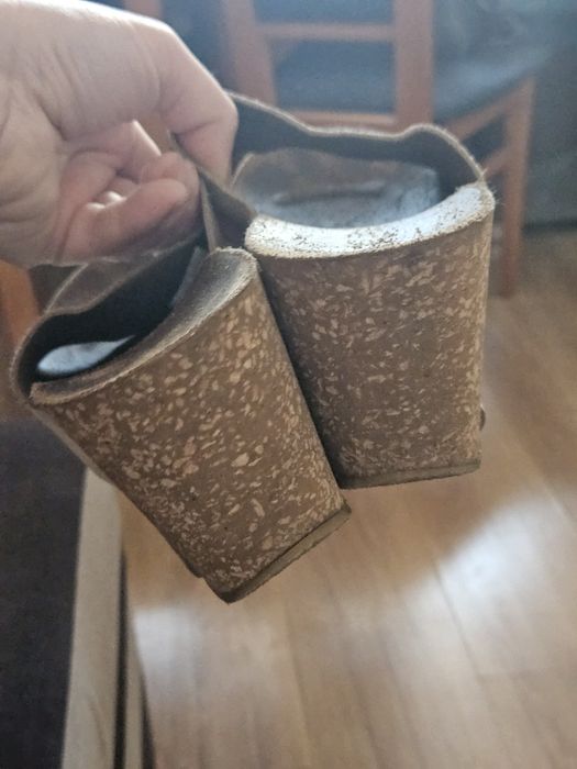 Klapki na podeszwie z korka rozmiar 40