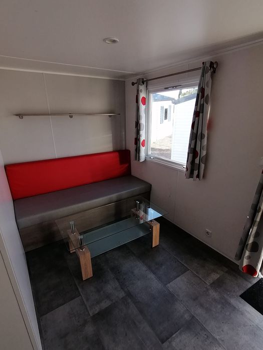 * CASA MÓVEL PRÉ-FABRICADA NA OCASIÃO TRIGANO DE 6X4 METROS EM LEIRIA.