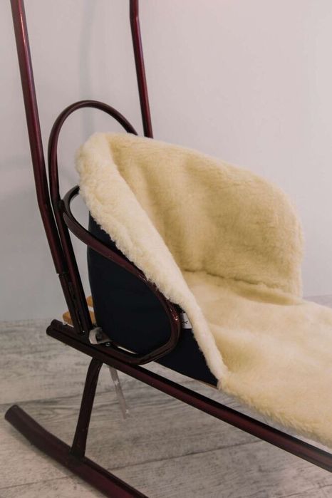 Тепла накидка в санчата в санки