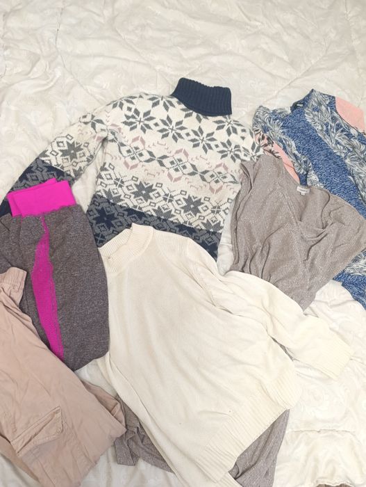 Віддам жіночий одяг, розмір XL (50/52).