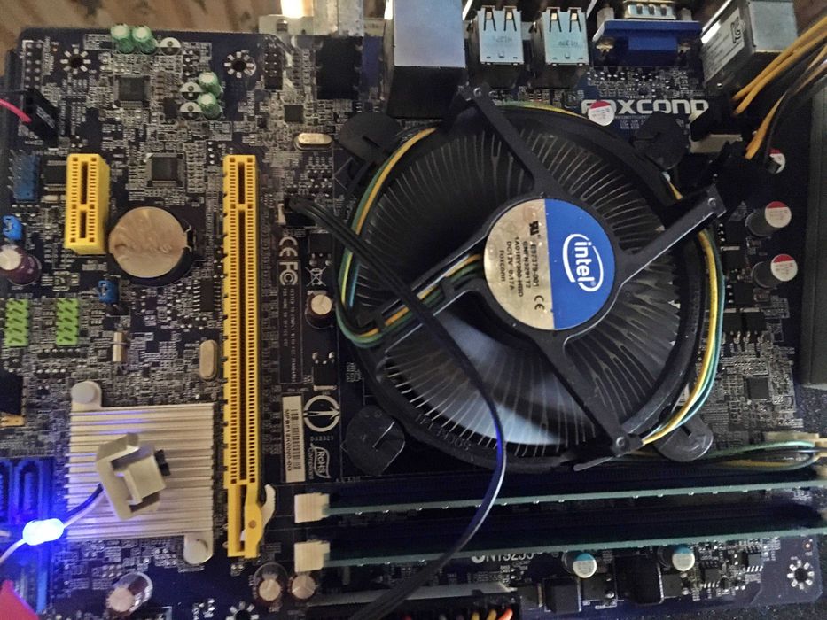 Motherboard Foxconn H61MXL-K ou kit com RAM/CPU
