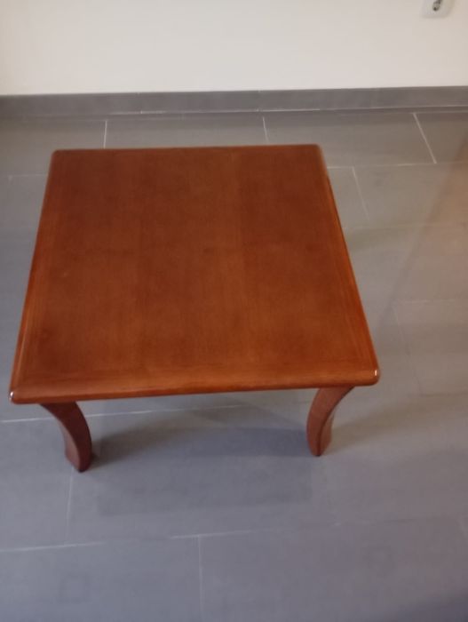 Mesa de Centro Linha Moderna Qualidade Cervejeira Cor de Mel