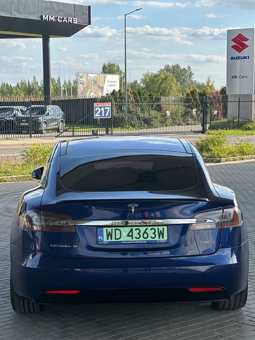 Tesla Model S Tesla Model S P90D