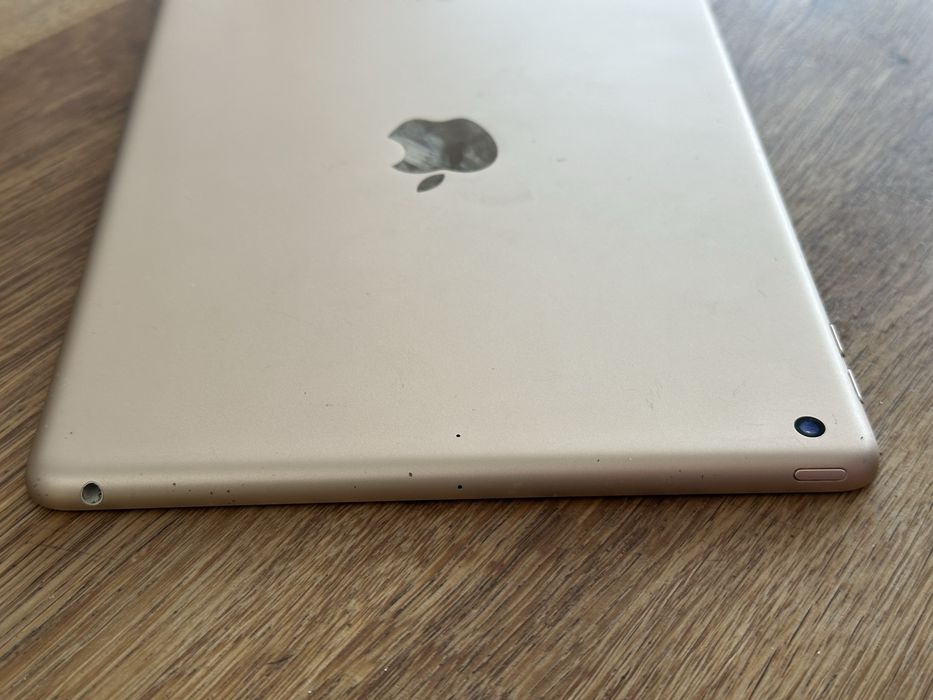 Zadbany Apple iPad 5 bez blokad okazja
