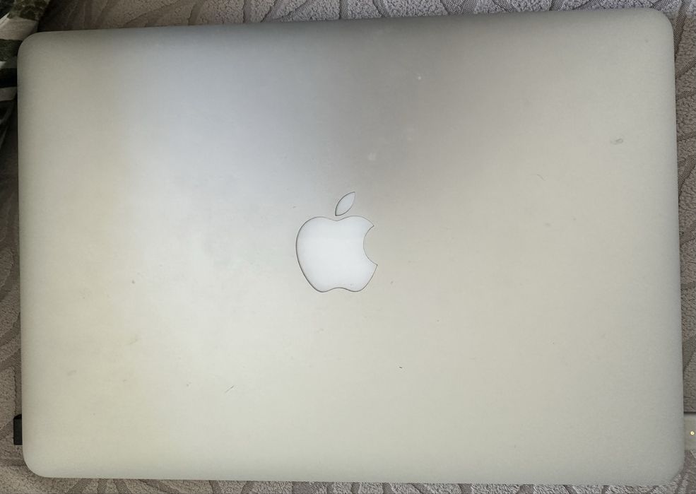 MACBOOK PRO 13” Mac iOS Prata