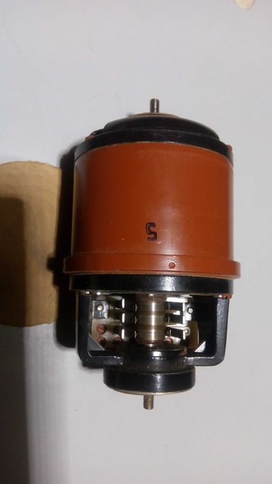 Двигатель-датчик сельсин ДИД1101(новый).