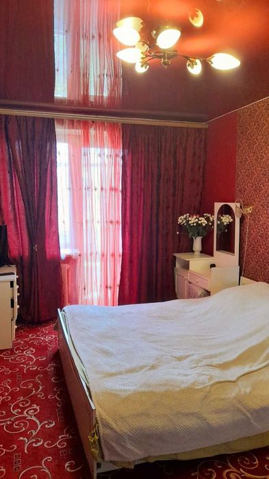 Подобово 2-х кімнатна квартира в центрі Ізюма