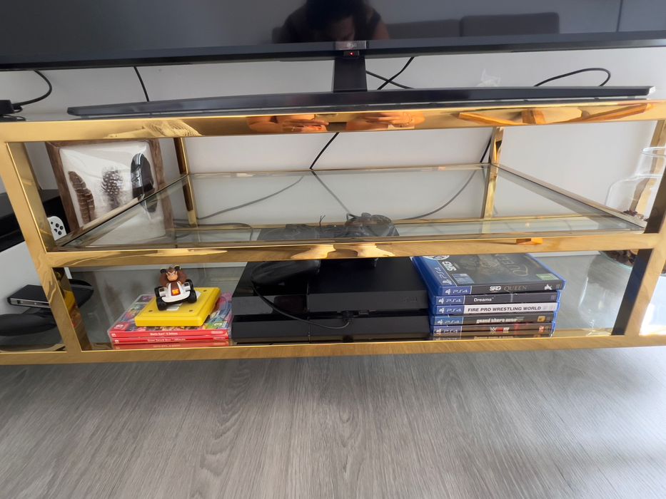 Móvel TV vidro SKLUM