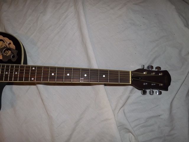 Guitarra tipo ovation64286327387779122