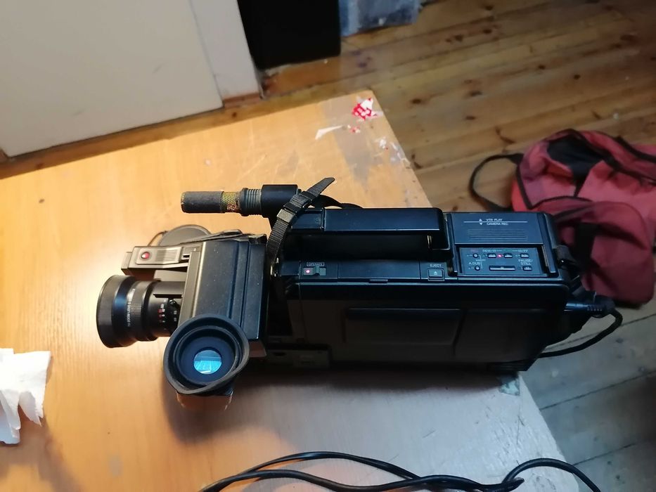 Kamera S-VHS Panasonic NV-MS1
