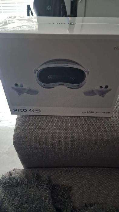 Pico 4 ultra  novo selado