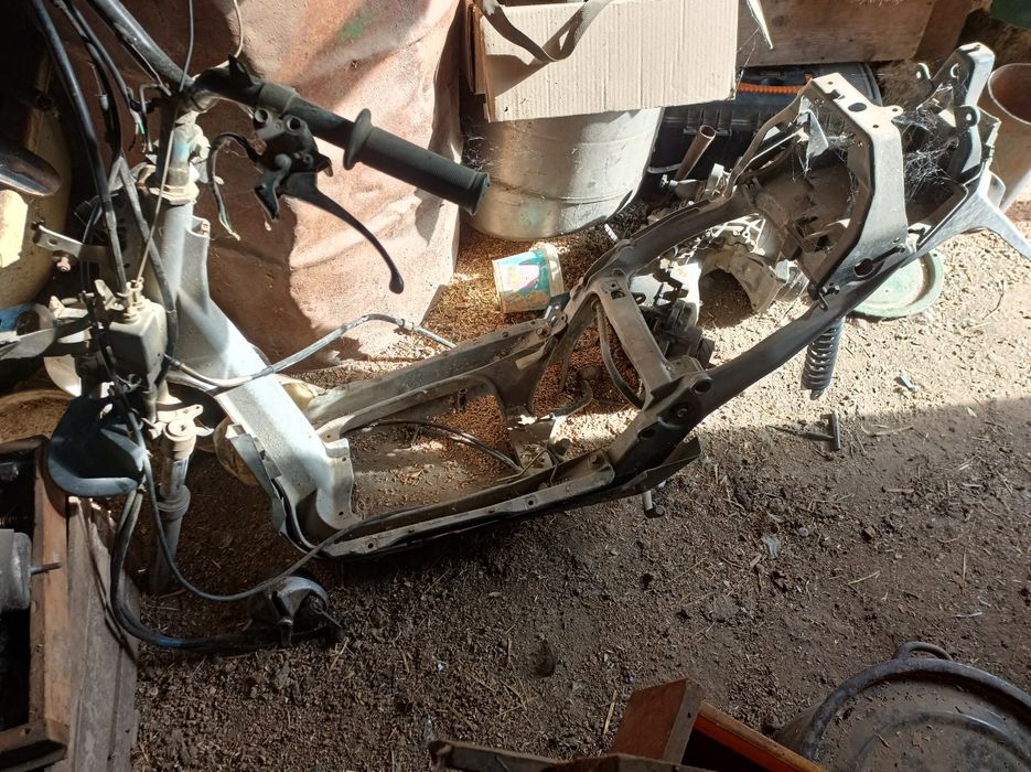 рама на Honda dio af56