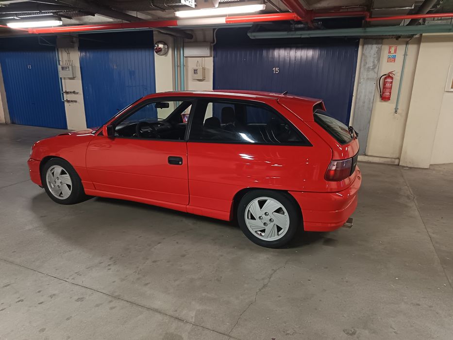 Opel Astra GSI 16v