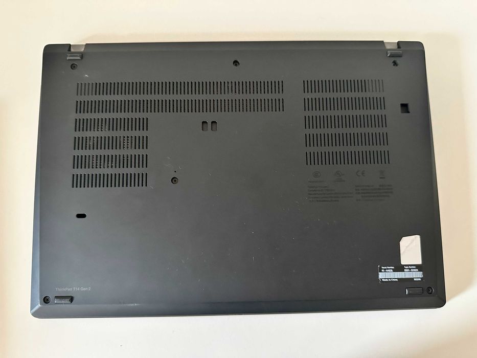Ультрабук Lenovo ThinkPad T14 Gen 2 / 14" (1920x1080) IPS i5-1145G7 (4 (8) ядра 8GB DDR4 / 256 GB SSD