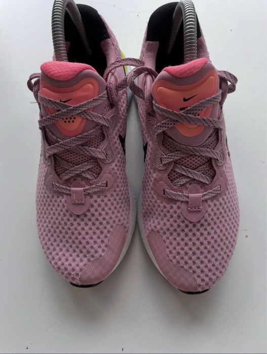 кросівки Nike Renew Run 2 Elemental Pink