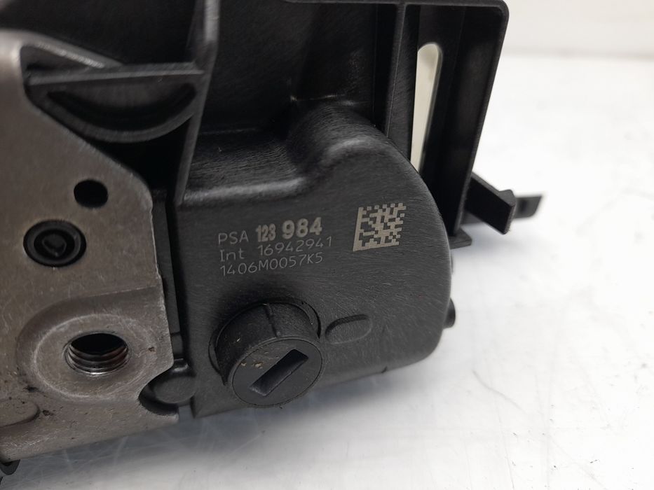 Fechadura / fecho porta trás direito CITROËN C3 III (SX)