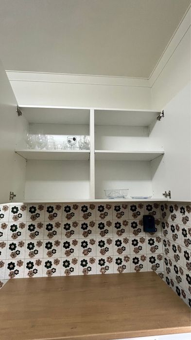 Armario de cozinha e fogao