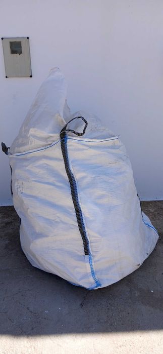 Sacos big bag 1.10m altura 1.30m largo suporta 1250kg