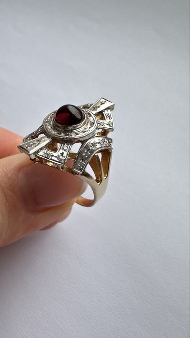Кольцо золотое перстень с рубином и бриллиантами 585, размер 18, 6,71г
