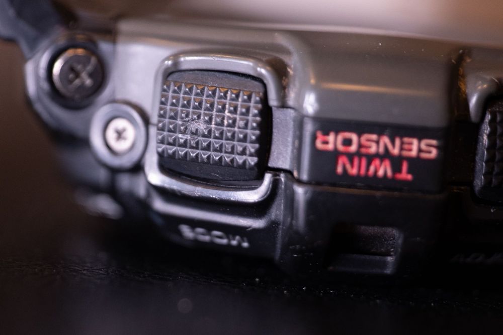 Casio G-SHOCK G-9300-1ER Tough Solar Iluminator kompas Mudman