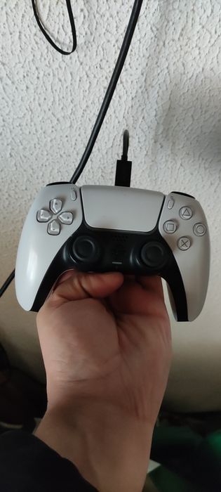 PlayStation 5 como novs