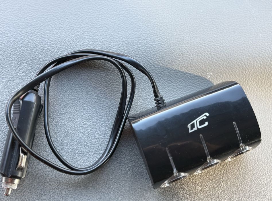 Rozgałęźnik Zapalniczki 1 na 3 (12V/24V) UGREEN