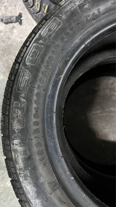 Пара зимової гуми 195/ 50/13с