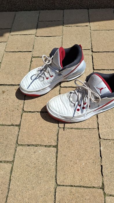 Nike Air Jordan skora naturalna Eur 41