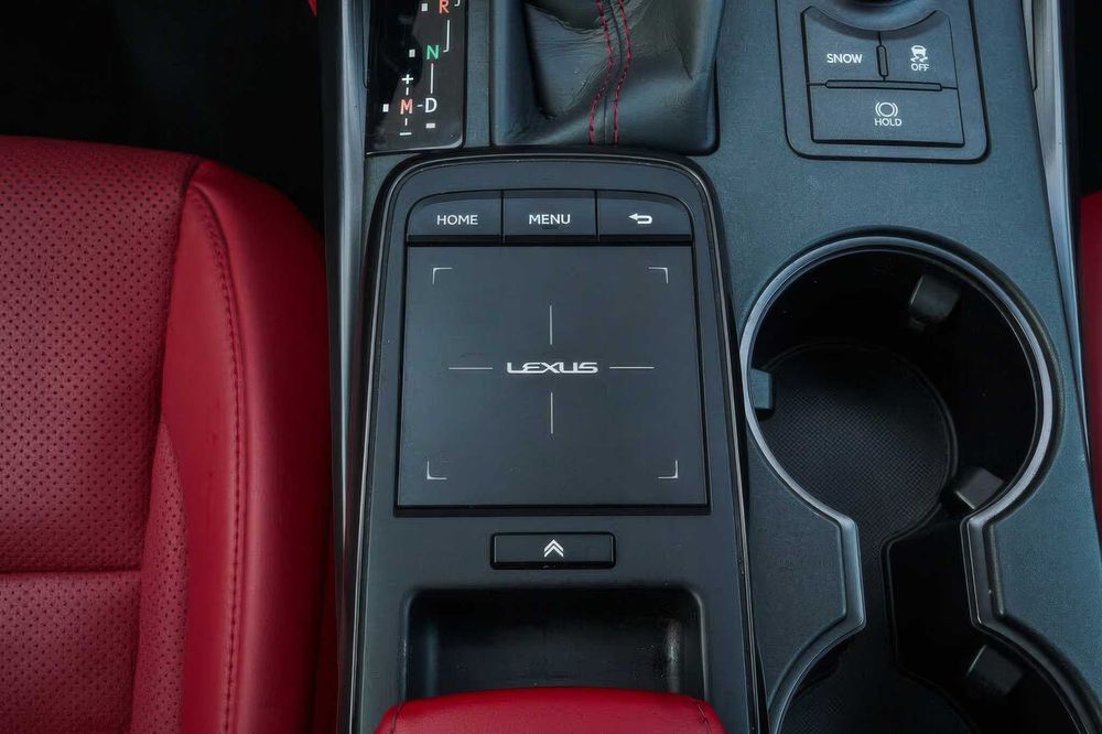 Lexus IS 300      2016