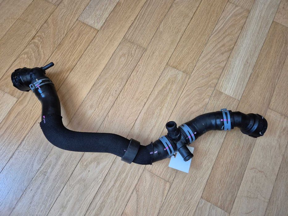 Патрубок охлаждения верхний VW Passat B8 16-19 2.0T VAG 5C0122101AM