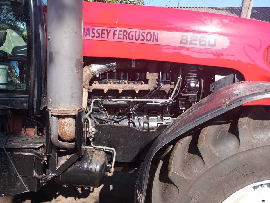 Massey Ferguson 8260