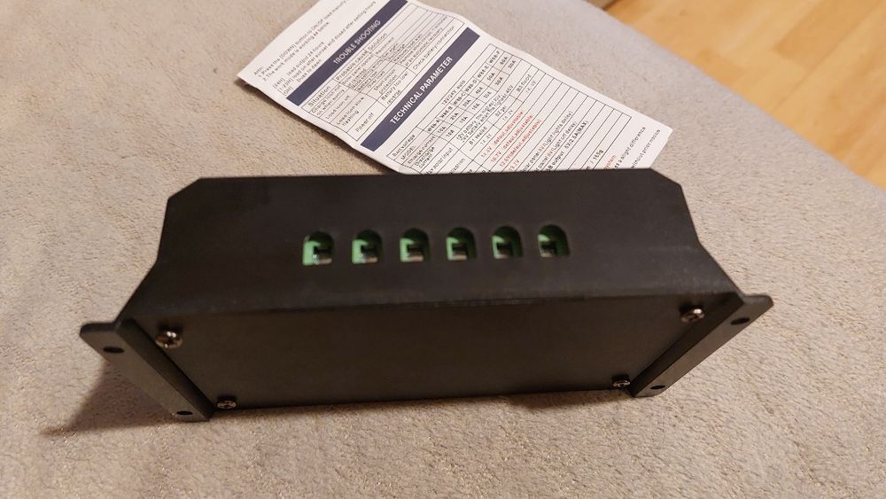 Solar Charge Controller434602952863918081