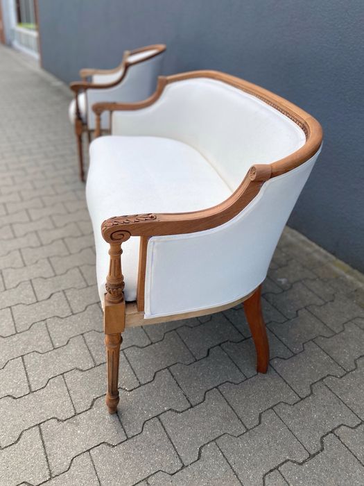 Zestaw wypocznkowy sofa i fotel po renowacji w stylu Loudwik XVI
