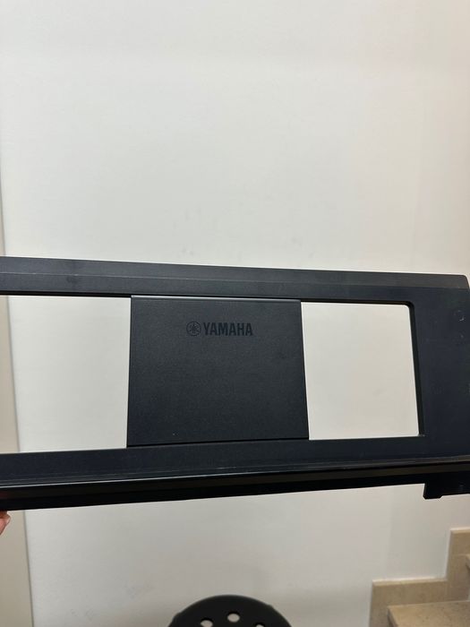 Yamaha Piano Digital (piaggero NP-12) + Stand
