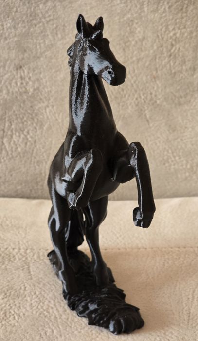 Przepiękna figurka kolekcjonerska włoska konia arabskiego. NOWA.